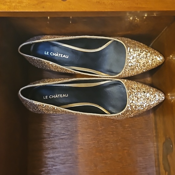 LE CHATEAU gold sparly heels worn once ! - Picture 6 of 6